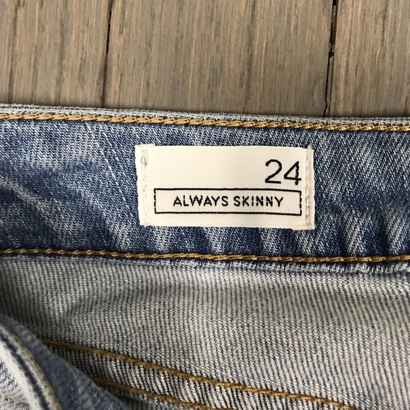 Gap Always Skinny Light Wash Distressed Denim Jean - Picture 3 of 8